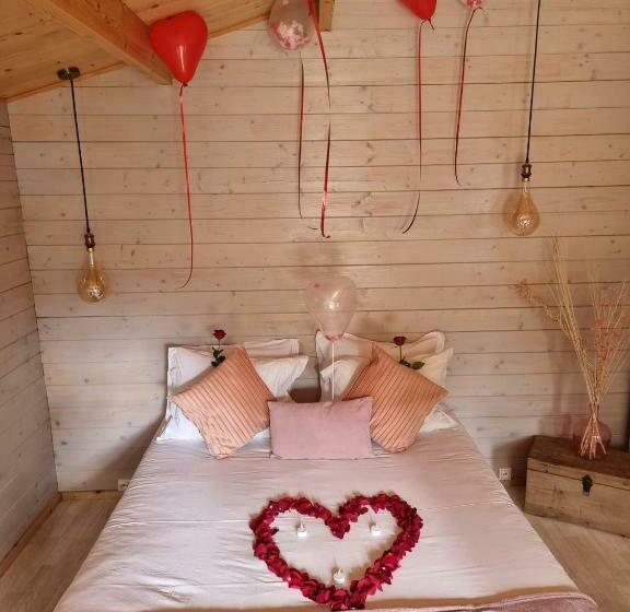 شاليه غرفة نوم واحدة, Home Sweet Home