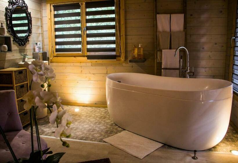 شاليه غرفة نوم واحدة, Home Sweet Home