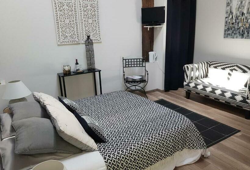 Семейный Номер, Le Clos D'any