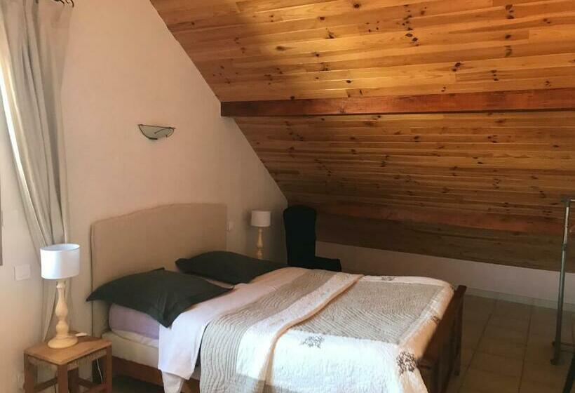 수피리어 패밀리 룸, Le Rocher Des Ducs, Vue Sur Montagne, Abris Voitures Et Motos