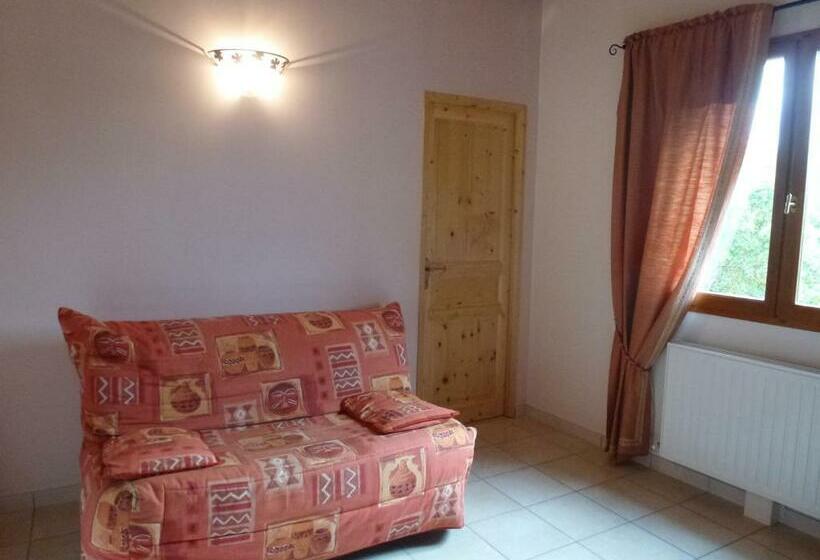 수피리어 패밀리 룸, Le Rocher Des Ducs, Vue Sur Montagne, Abris Voitures Et Motos