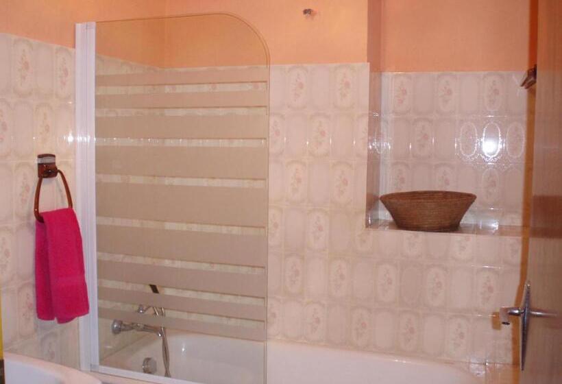 침실 2개 아파트, Le Rocher Des Ducs, Vue Sur Montagne, Abris Voitures Et Motos