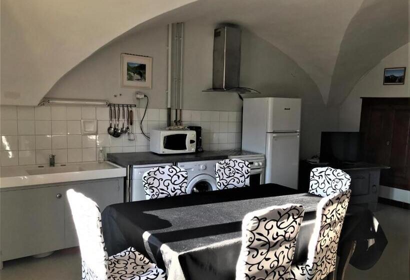 침실 2개 아파트, Le Rocher Des Ducs, Vue Sur Montagne, Abris Voitures Et Motos