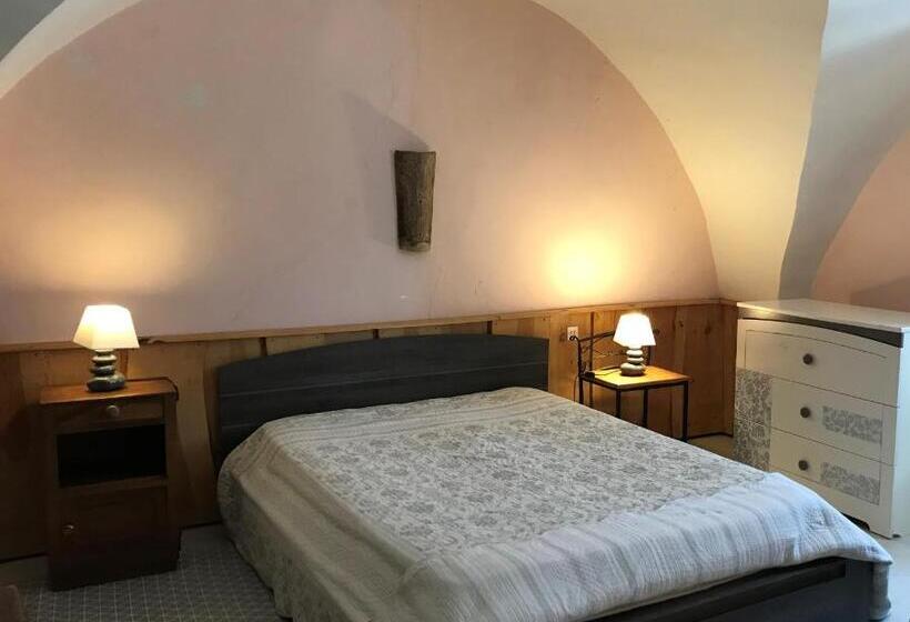 Апартаменты 2 Спальни, Le Rocher Des Ducs, Vue Sur Montagne, Abris Voitures Et Motos