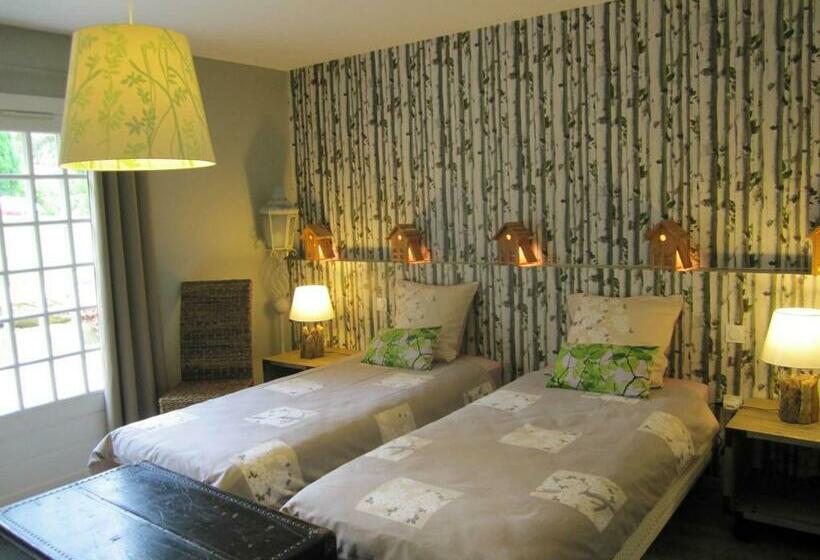 标准三人间, Manoir Desnachez