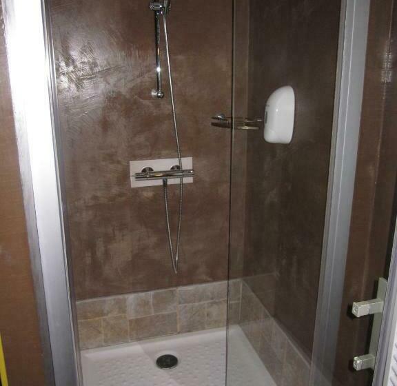 标准间, Manoir Desnachez