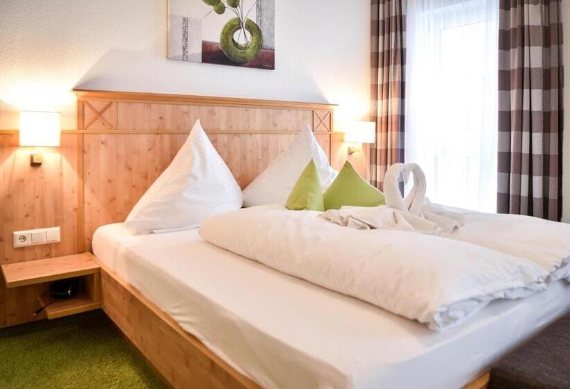 标准间带阳台, Burg Hotel Feldberg