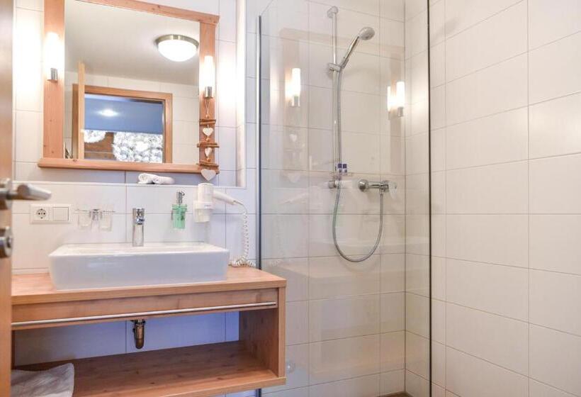 家庭间, Burg Hotel Feldberg