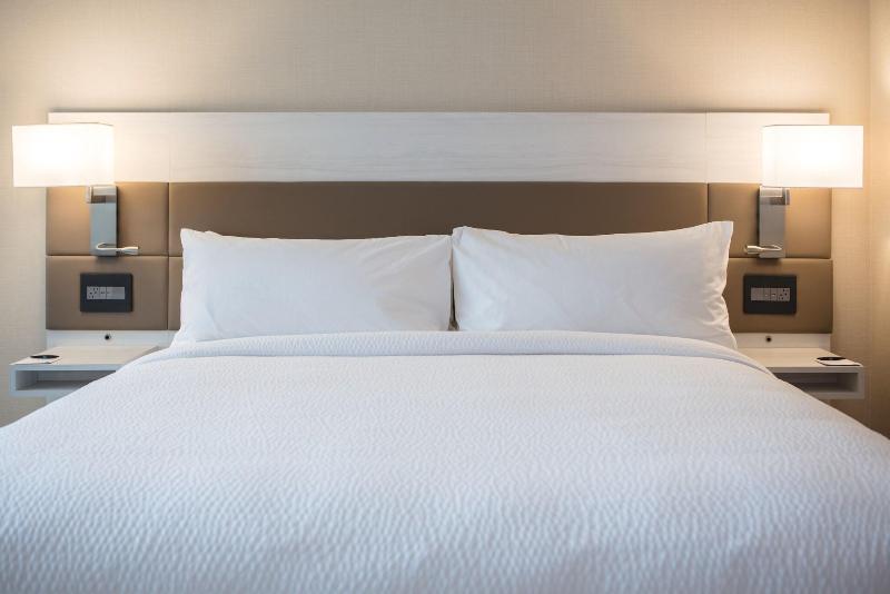 غرفة قياسية سرير كينج, Ac Hotel By Marriott San Jose Downtown