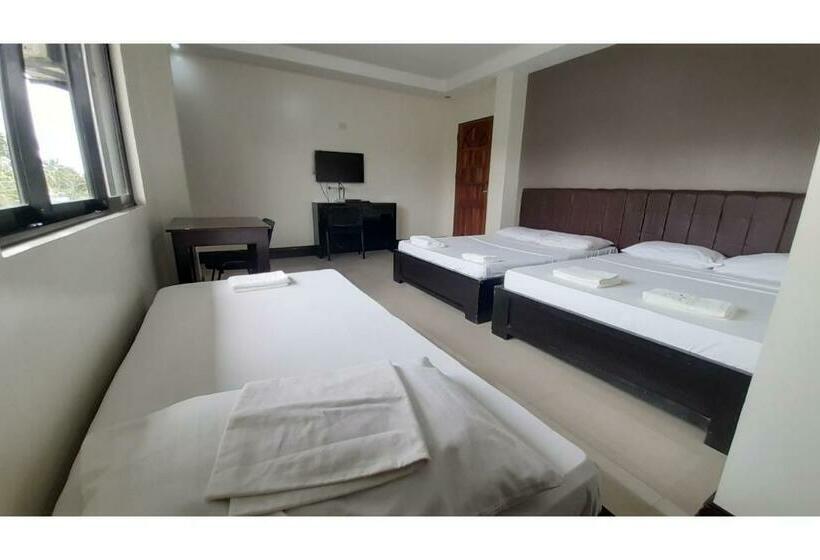 اتاق سوپریور چهار تخته, Adelaida Pensionne