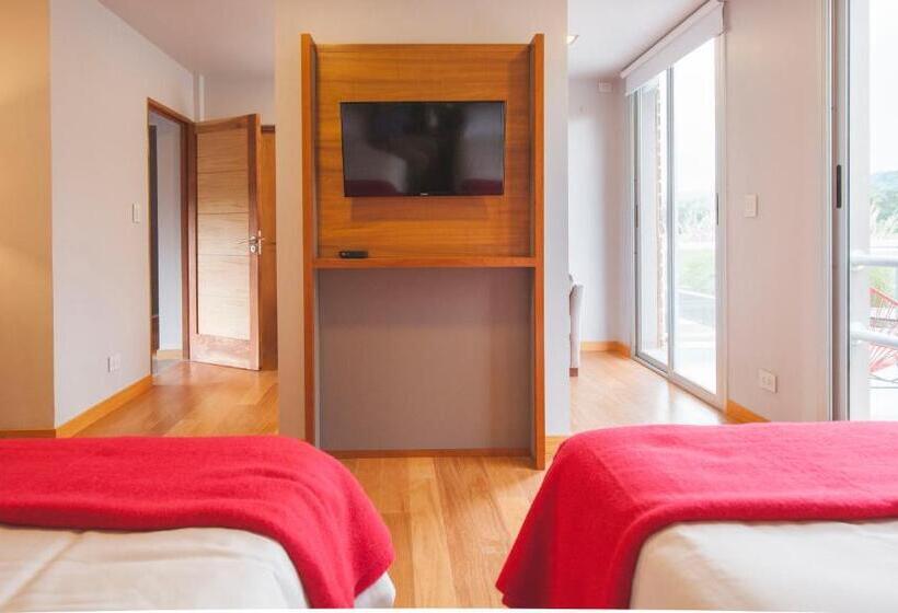 标准三人间, Amalinas