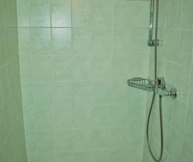 غرفة إقتصادية, Bad Bruckhaus