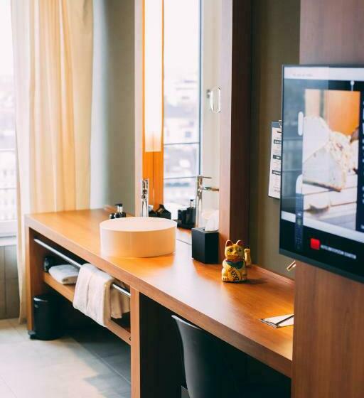 Standardzimmer, Me And All Hotel Dusseldorf, By Hyatt