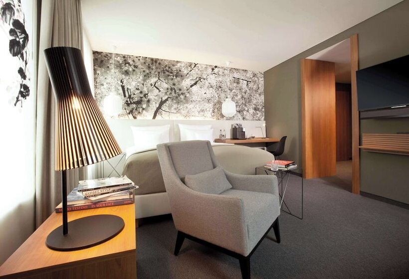 Deluxe Zimmer, Me And All Hotel Dusseldorf, By Hyatt