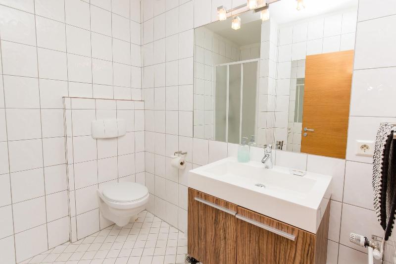 Standardzimmer, Me And All Hotel Dusseldorf, By Hyatt