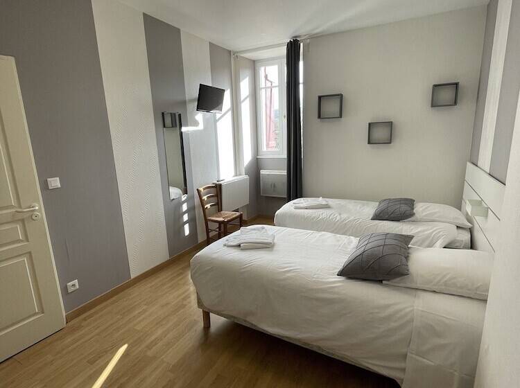 スタンダードルーム, Sarl Macarena