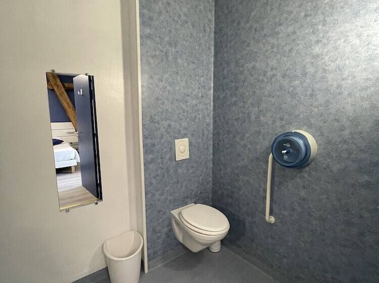 スタンダードルーム, Sarl Macarena