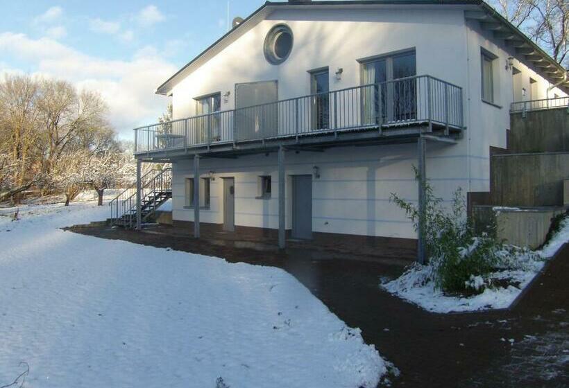 １ベッドルームアパートメント, Villameehr