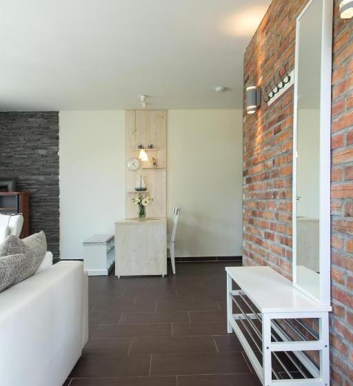 １ベッドルームアパートメント, Villameehr