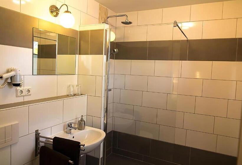 スタンダードルーム, Villameehr