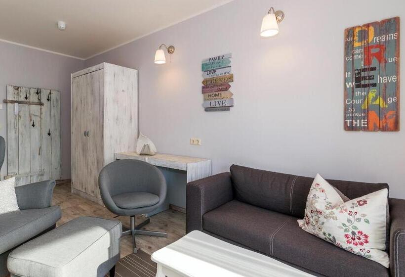 スーペリアールーム, Villameehr