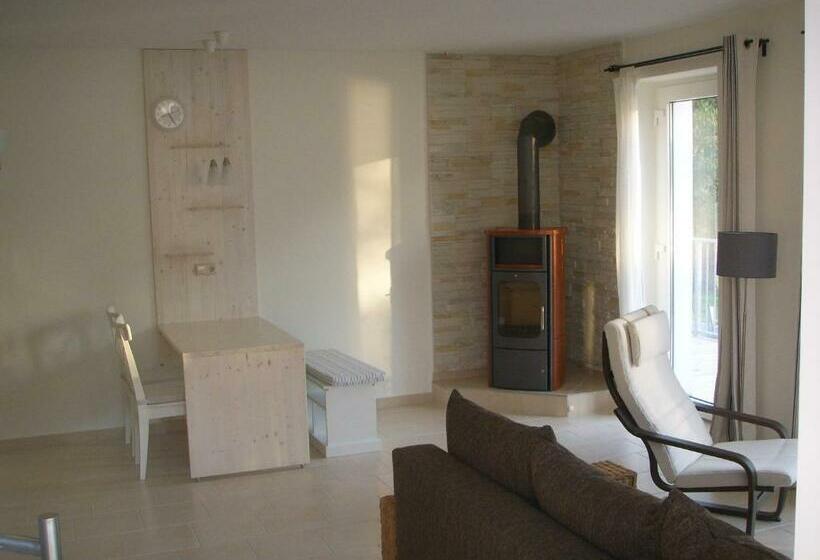 １ベッドルームアパートメント, Villameehr