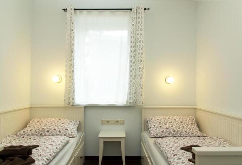 １ベッドルームアパートメント, Villameehr