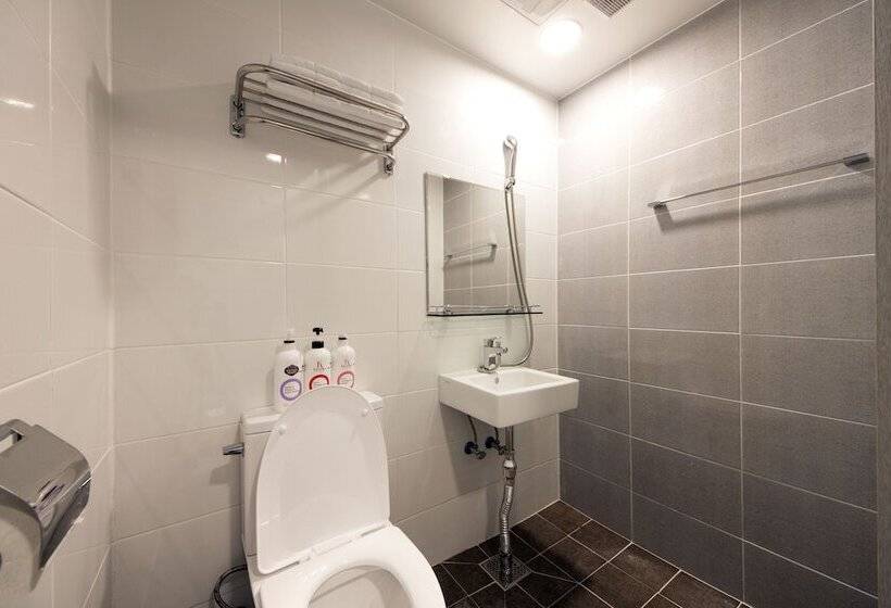 اتاق استاندارد سه نفره, K Grand Hotel Seoul