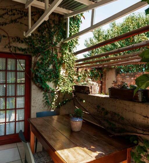 家庭间, Town And Country Mpumalanga