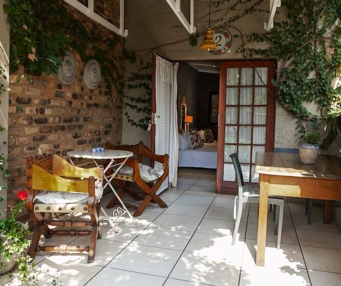 家庭间, Town And Country Mpumalanga