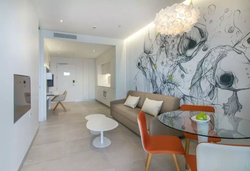 سوییت, Estimar Calpe Suitopia
