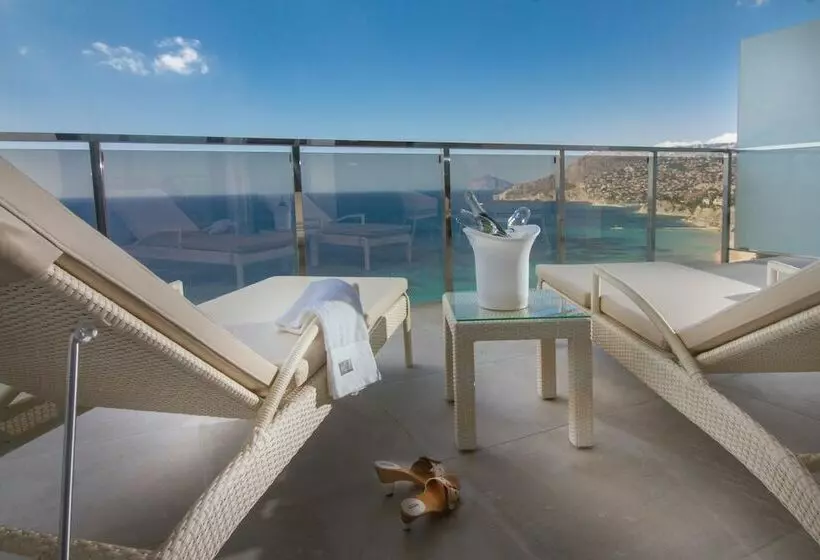 سوییت با چشم‌انداز دریا, Estimar Calpe Suitopia