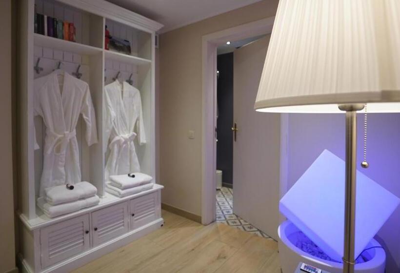 اتاق استاندارد, B&b Spa Citadelle