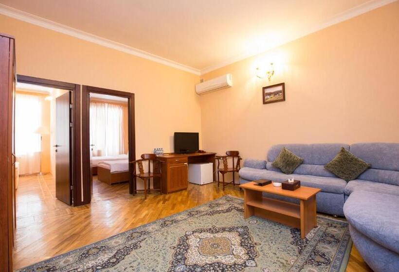 آپارتمان 2 خوابه, Cennet Bagi Guba