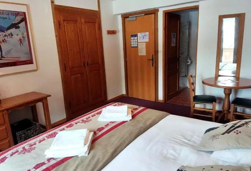 Standard-huone Parveke, Epicéa Lodge Hôtel