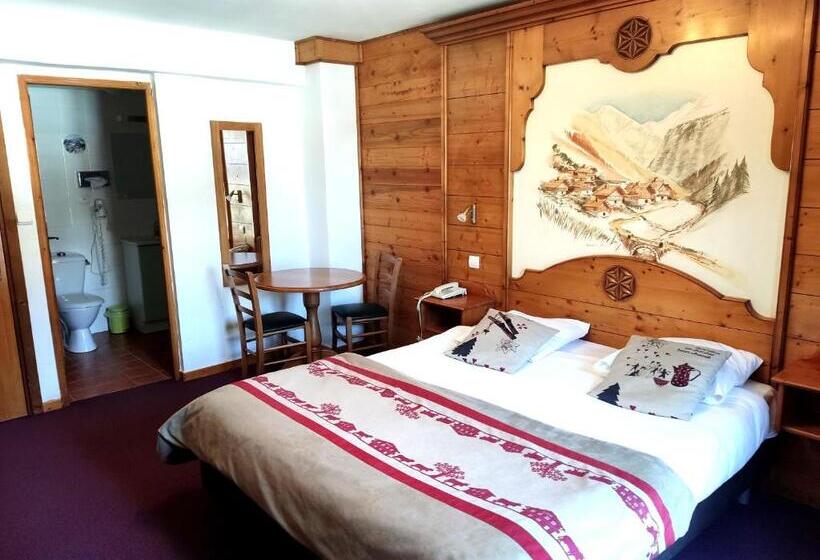 غرفة قياسية مزوَّدة بشُرفة, Epicéa Lodge Hôtel