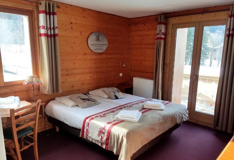 Номер Стандарт с Балконом, Epicéa Lodge Hôtel