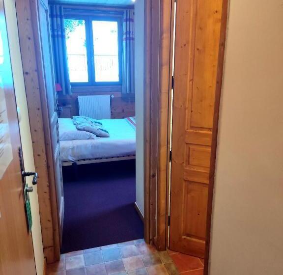 Номер Стандарт Трехместный, Epicéa Lodge Hôtel