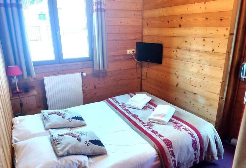 غرفة قياسية ثلاثية, Epicéa Lodge Hôtel