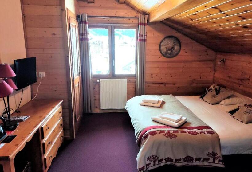 Номер Стандарт Трехместный, Epicéa Lodge Hôtel