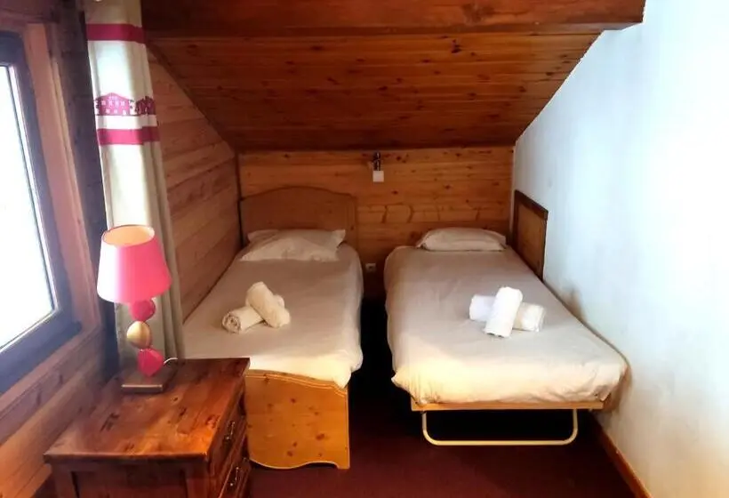 Superior Neljän Hengen Huone, Epicéa Lodge Hôtel