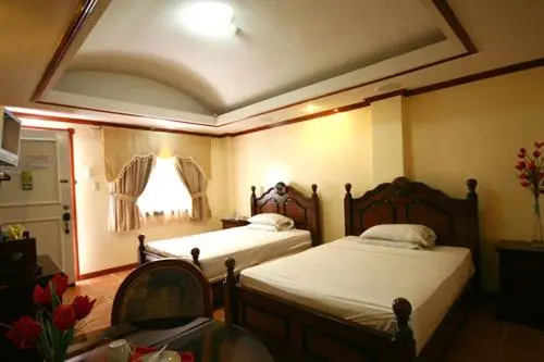 Perhehuone, Palm Tree Resort And Restaurant