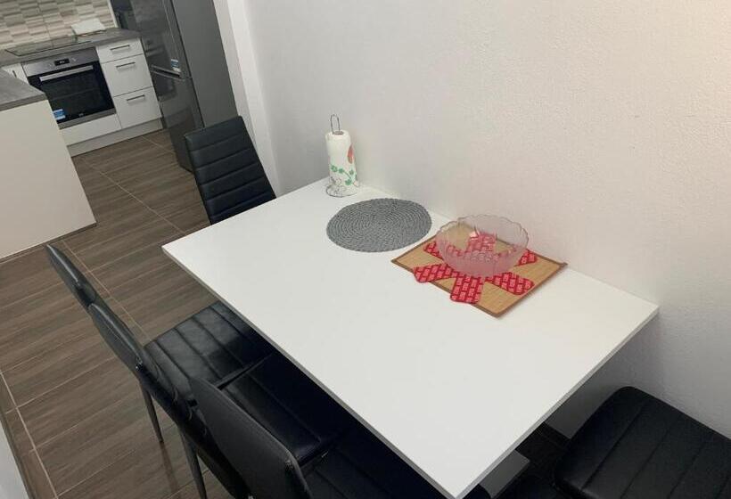 آپارتمان 2 خوابه, Apartment Old Town Izola