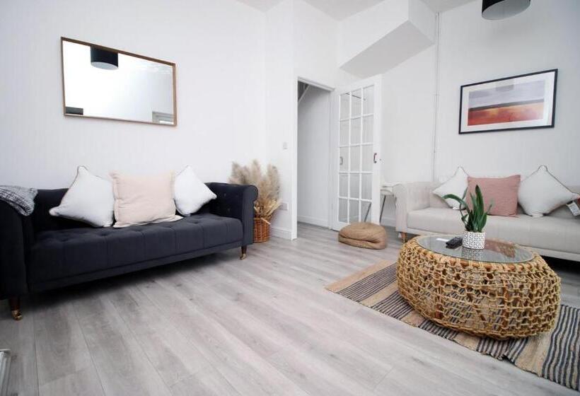 خانه 1 خوابه, Garden | Parking | 4br