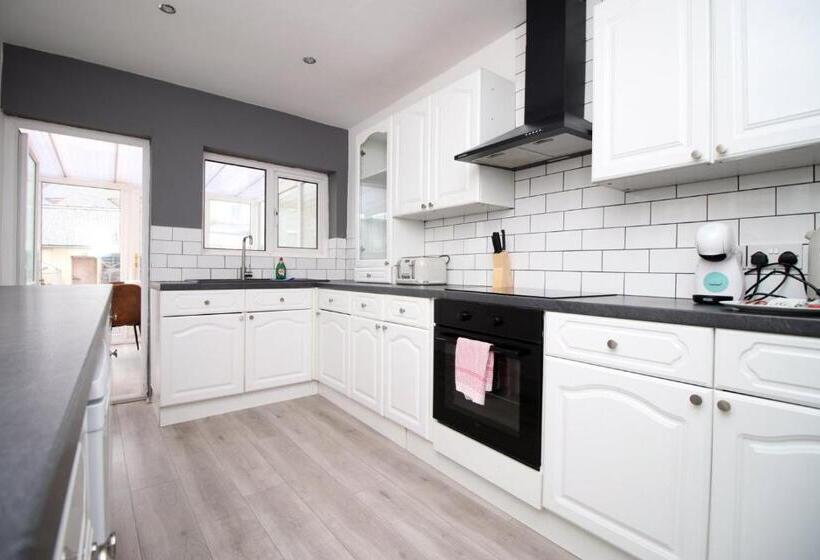 خانه 1 خوابه, Garden | Parking | 4br