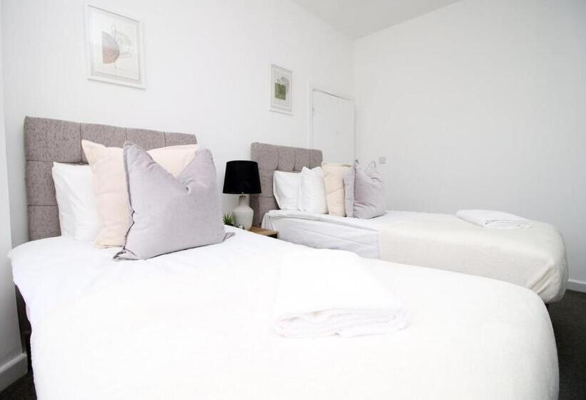 خانه 1 خوابه, Garden | Parking | 4br