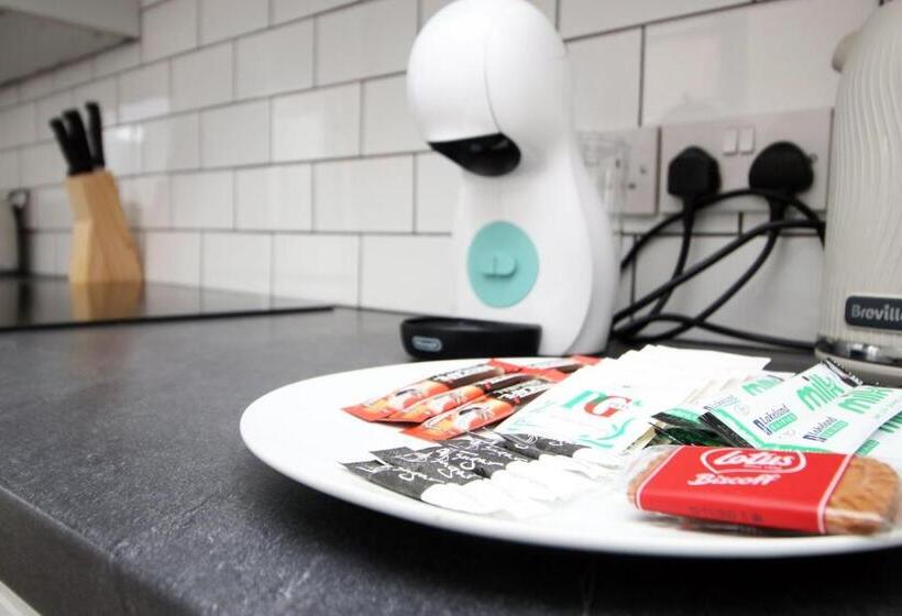 خانه 1 خوابه, Garden | Parking | 4br