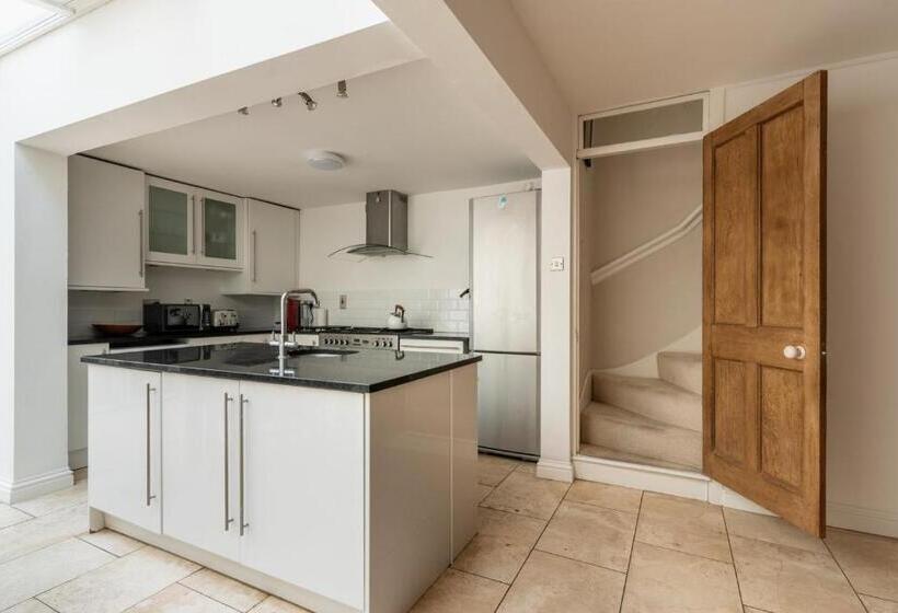בית, חדר שינה 1, Guestready   A Bohemian Home In Bath