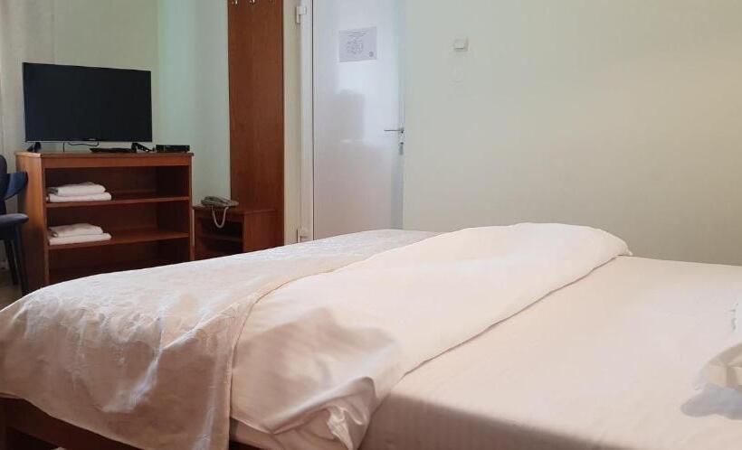 غرفة قياسية, Pensiunea Limpedea