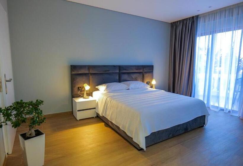 海の見えるスタンダードスタジオ, Sky Way Skk Luxury Apartments